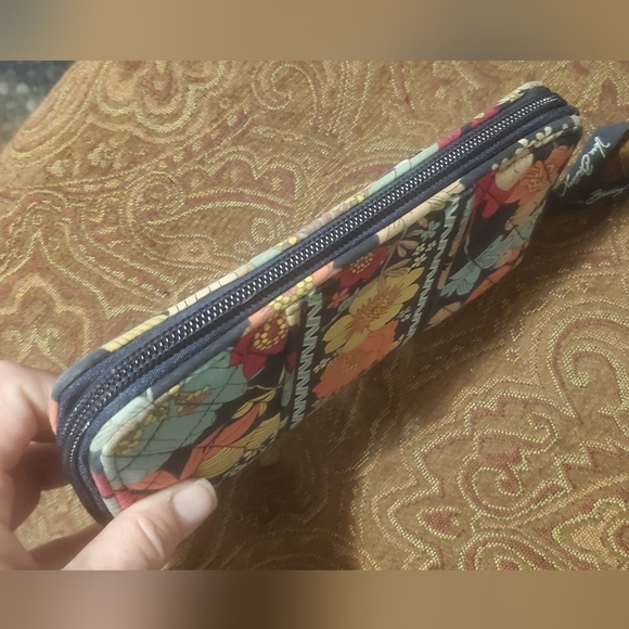 Vera Bradley Happy Snails Accordian Zip Around Wallet. - Picture 14 of 16